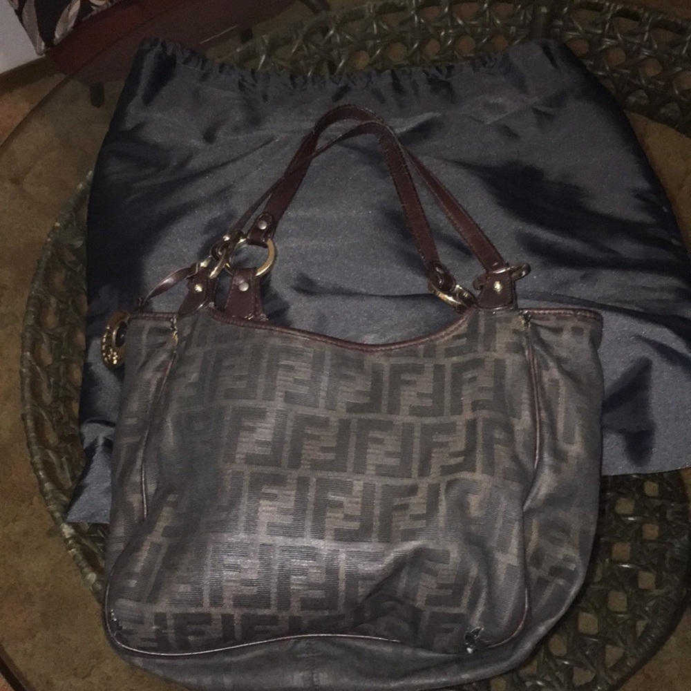 Preloved Fendi Purse with original duster bag